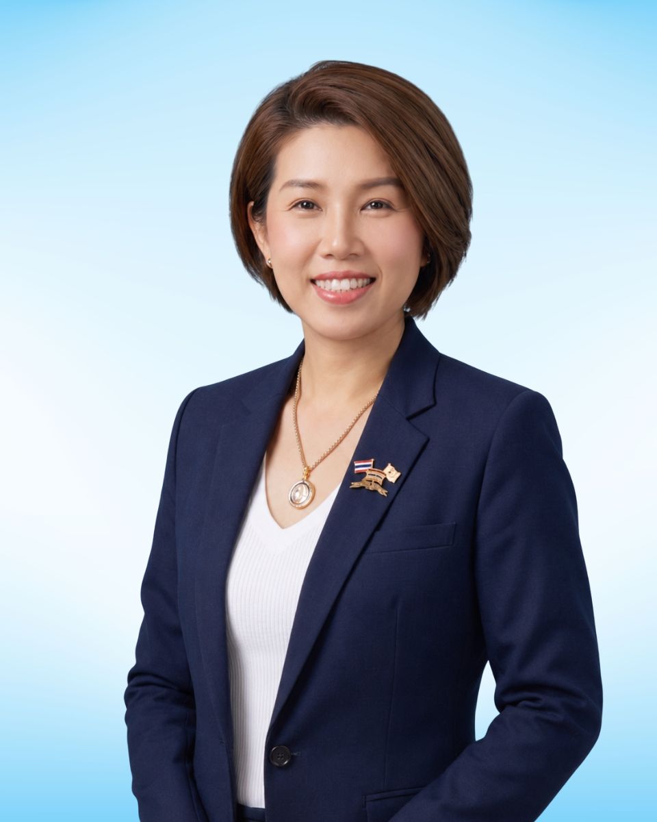 พจมาลย์  แซ่เอี๊ยบ
